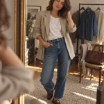 Look casual femme, blazer beige et jean droit, style chic